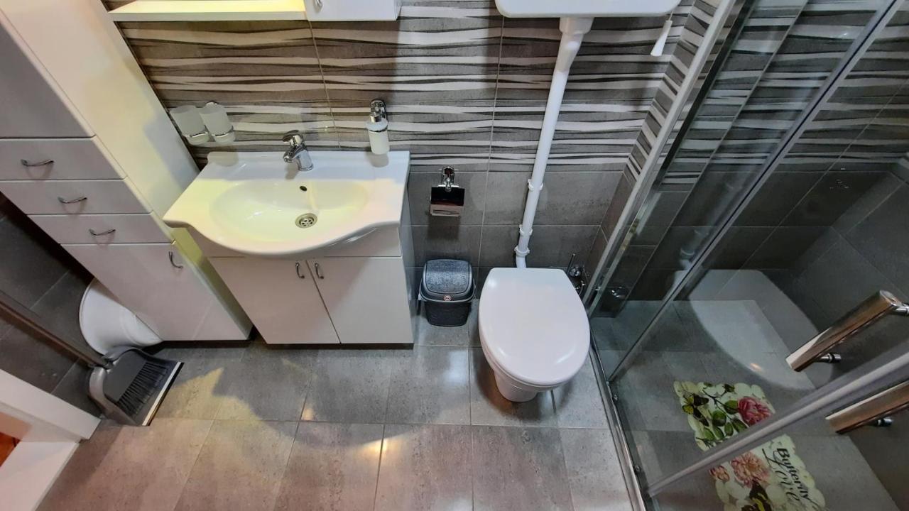 Exclusive Apartment *